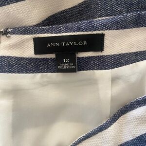 Horizontal Stripe Pencil Skirt